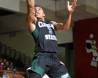 Cleveland State sophomore guard Rob Edwards(3) goes up for the layup during the first half as the Youngstown State Penguins take on the Cleveland State Vikings at the Beeghly Center in Youngstown on Saturday, Jan. 28, 2017. The Penguins won, 67-64...(Nikos Frazier | The Vindicator)..
