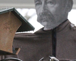 William D. Lewis The Vindicator A    feeds at Ford Nature Center in Mill Creek Park  Jan 31, 2017 near a paper cutout of Volney Rogers, MCP founder.