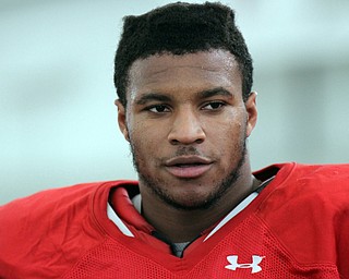 William D Lewis the Vindicator YSU DE Fazson Chapman(98)during 3-3-17 practice at WATTS Center.