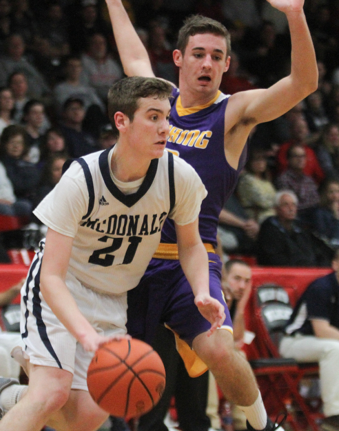 William D Lewis The Vindicator  McDonald's Joe Ragazzine(21) drives around Drew Kleinman(2) of Sebring.