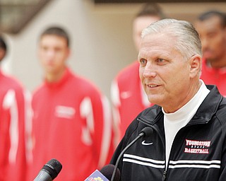 YSU Mens Basketball coach erry Slocum during 10202009 media day. wdlewis