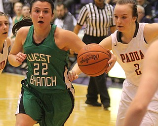 William D Lewis The Vindicator WB's Delaney Rito(22) and) Padua's Alianna Conroy(2).