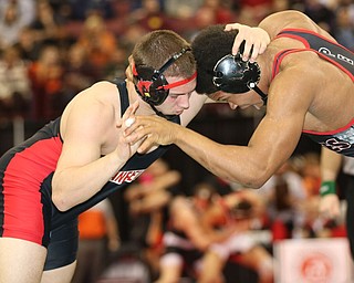 Junior, David Crawford from Canfield is heading to the Championship Finals after defeating Keysean Amison of Sandusky Perkins in the 170# Div II.