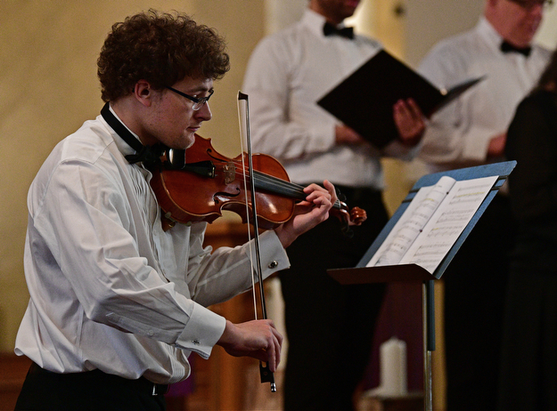 YOUNGSTOWN, OHIO - APRIL 2, 2017: David Timlin of Boardman plays the violin during a performance of ' Within the Shadow of the Cross", at St. Angela Merici Parish, Sunday afternoon. DAVID DERMER | THE VINDICATOR