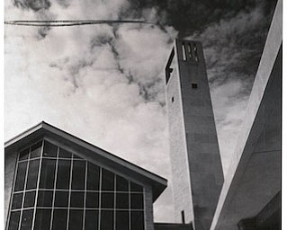 Exterior shot of Westminster Presbyterian Church in Boardman, Ohio.