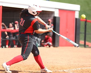 Youngstown State senior outfielder Alexandria Gibson(21) swings during the 6th inning as the UIC Flames take on the Youngstown State Penguins, Sunday, April 9, 2017 at the YSU Softball Field. The Flames won 2-1...(Nikos Frazier | The Vindicator)..