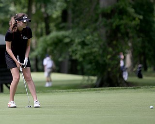 Jayne Bernard putts on hole 12 during the first round of the AJGA Mill Creek Foundation Junior All-Star, Tuesday, June 2017, 2017 at Mill Creek Golf Course. ..(Nikos Frazier | The Vindicator)..