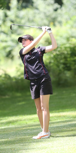 Jayne Bernard chips on hole 17 during the first round of the AJGA Mill Creek Foundation Junior All-Star, Tuesday, June 2017, 2017 at Mill Creek Golf Course. ..(Nikos Frazier | The Vindicator)..