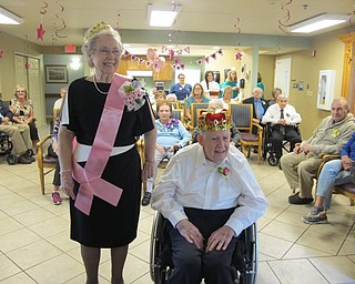 Neighbors | Alexis Bartolomucci.Lynne Burns and Melvin Eckert were named Brookdale Prom King and Queen 2017 on June 8 during their prom event.