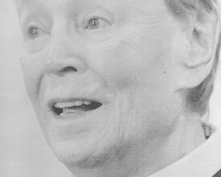 (Feb 27, 1995) John Kenley talks monday in a press conference with the mayor and Mike Morley about brining some shows to the area. (Bruce Palmer | The Vindicator File Photo)