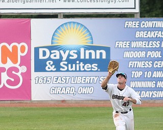 Mahoning Valley Scrappers center fielder Austen Wade (40) waits for the ball to out Brooklyn Cyclones shortstop Franklin Correa (1) in the third inning as the Mahoning Valley Scrappers take on the Brooklyn Cyclones, Tuesday, July 11, 2017, at Eastwood Field in Niles...(Nikos Frazier | The Vindicator)..