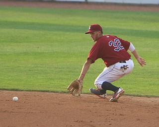 Scrappers short stop Jesse Berardi (32) backhands a ball hit toward him during Wednesday nights matchup against the Brooklyn Cyclones at Eastwood Field.   Dustin Livesay  |  The Vindicator  7/12/17  Eastwood Field.