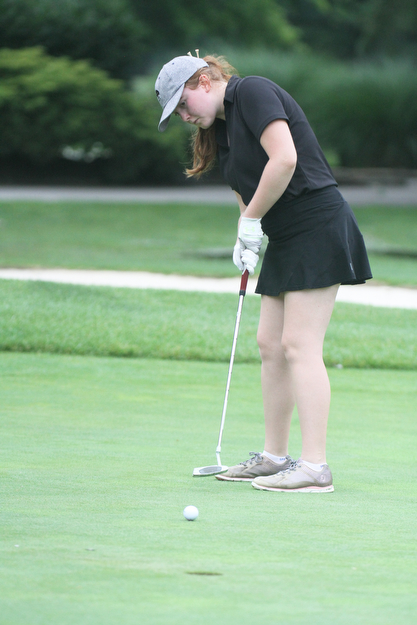 William D. Lewis The Vindicator  Emily Marcavish putts during GGOV Jr. qualifier at Trumbull CC July 13, 2017.