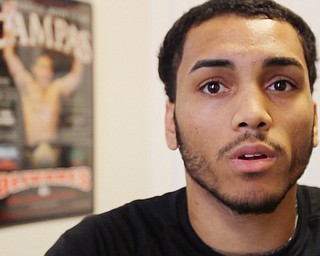 William D Lewis The Vindicator  Popo Salinas trains at South side Boxing 9-7-17.