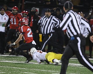   ROBERT K YOSAY  | THE VINDICATOR..Cardinal Mooney vs Steubenville Big Red at Salem Stadium...-30-