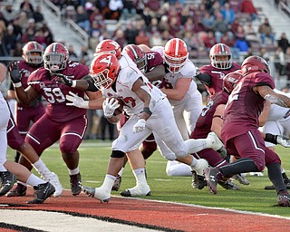 Youngstown State running back Tevin McCaster (37) scores in the third quarter against Southern Illinois at Saluki Stadium on Saturday. The Salukis lost 28-20.