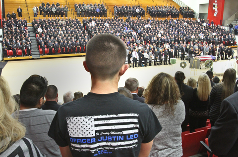 William D Lewis The vindicator  Thousands of police officers in YSU Beegley Center for Justin Leo funeral service 10-29-17.