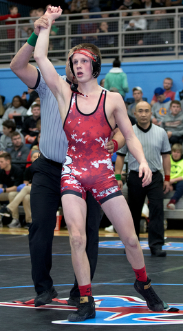 ALLIANCE, OHIO - JANUARY 10, 2018: TOP GUN WRESTLING- Beaver Local's Cole McComas (red) is victorious against Olentangy's Jacob Sherman in the 113 lbs division at Alliance High School.  MICHAEL G TAYLOR | THE VINDICATOR