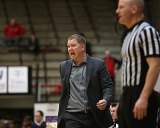 Youngstown State head coach Jerrod Calhoun calls out a play in the first half of a NCAA college basketball game against UIC, Thursday, Jan. 18, 2018, in Youngstown. UIC won 92-78...(Nikos Frazier | The Vindicator)