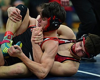 AUSTINTOWN, OHIO - FEBRUARY 3, 2018: Beaver Local's Skyler Lasure controls the back of Jefferson's Joshua Baitt during their 132lb EOWL Championship bout, Saturday night at Austintown Fitch High School. DAVID DERMER | THE VINDICATOR