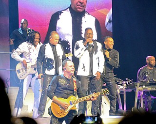 Earth, Wind, and Fire live at Covelli Centre in Youngstown, Ohio on Friday, March 16, 2018...Photo by Scott Williams - The Vindicator.