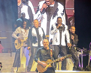 Earth, Wind, and Fire live at Covelli Centre in Youngstown, Ohio on Friday, March 16, 2018...Photo by Scott Williams - The Vindicator.