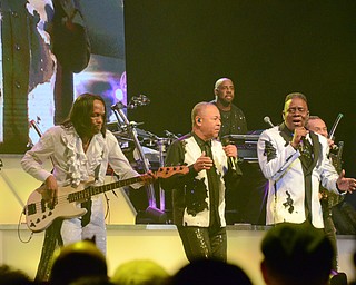 Earth, Wind, and Fire live at Covelli Centre in Youngstown, Ohio on Friday, March 16, 2018...Photo by Scott Williams - The Vindicator.