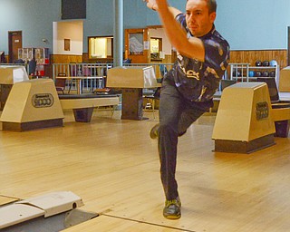 PBA bowler Matt Sanders, from Indianapolis, throws at ball at the PBA Trumbull County Tourism Bureau Central/East Open at Bell Wick Bowling Alley in Hubbard, Ohio on Sunday, March 18, 2018.

Photo by Scott Williams - The Vindicator.