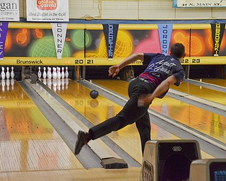 PBA bowler Matt O'Grady, from Rahway, NJ, throws at ball at the PBA Trumbull County Tourism Bureau Central/East Open at Bell Wick Bowling Alley in Hubbard, Ohio on Sunday, March 18, 2018.

Photo by Scott Williams - The Vindicator.