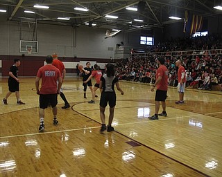 Neighbors | Zack Shively.Glenwood Junior High School's basketball tournament netted eleven teams, each with three boys and two girls and a maximum of three basketball players per team. The teams competed during their study hall periods.