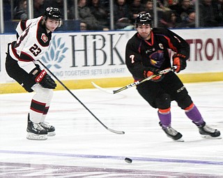 William D. Lewis The Vindicator Phantoms Eric Esposito(7) and Steel's Eric Otto(23) go for the puck during 1rst period action 4-6-18 at Covelli.