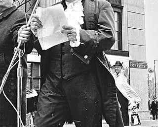 RE-ENACT START OF AMERICAN REVOLUTION AT FEDERAL PLAZA - It was "one if by land" and "Two if by sea," Merv Jones recalled of the lantern warning from Old North Church in Concord, Mass.