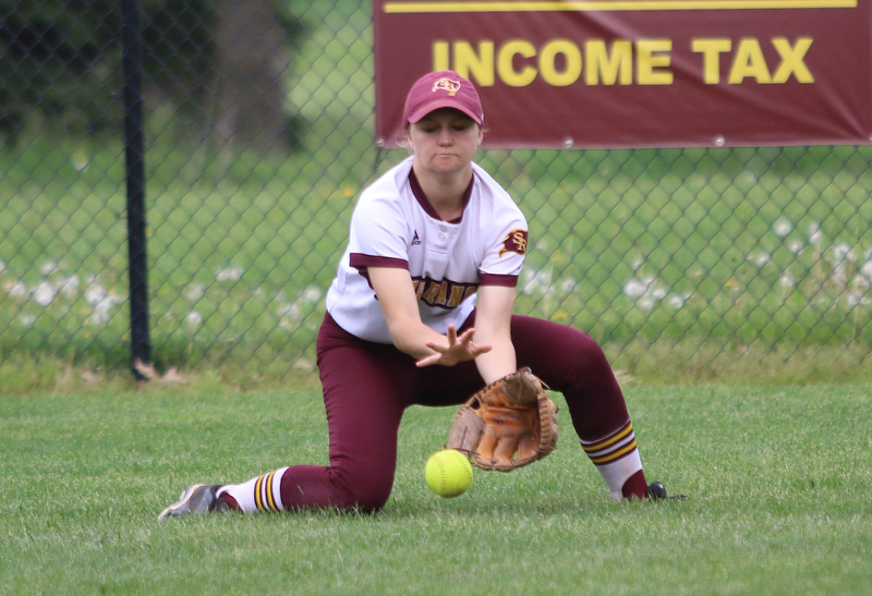 Marlaina Slabach (00) of South Range kneels down to stop a ball during Monday afternoons matchup against Waterloo. Dustin Livesay  |  The Vindicator  5/14/18  Canfield