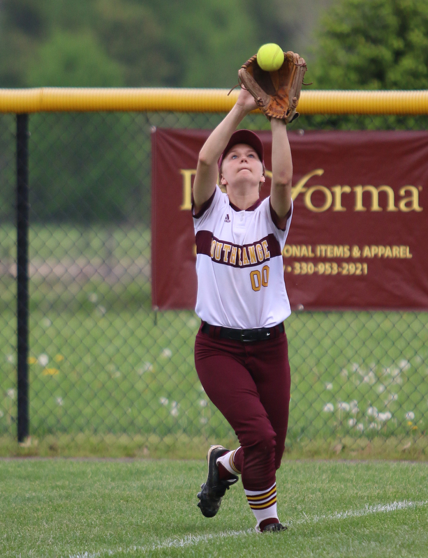 Marlaina Slabach (00) of South Range catches a pop up during Monday afternoons matchup against Waterloo. Dustin Livesay  |  The Vindicator  5/14/18  Canfield