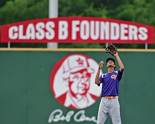 STRUTHERS, OHIO - JULY 3, 2018: Creekside' BJ Armold catches a fly ball for the out in the third inning of a baseball game against Avalanche, Tuesday, July 3, 2018 in Struthers. DAVID DERMER | THE VINDICATOR
