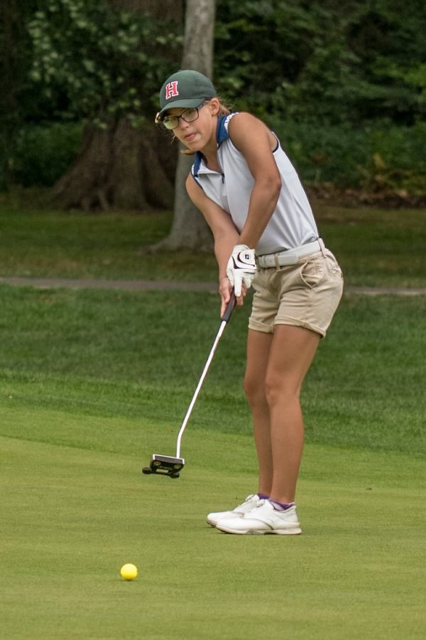 DIANNA OATRIDGE | THE VINDICATOR Leah Benson, from Hermitage, putts on Hole No. 12 during the final round of the Greatest Golfer junior tournament at Avalon Lakes in Howland on Saturday.