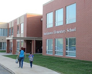 Neighbors | Jessica Harker.Austintown Elementary School opened its doors for the first day of class on Aug. 28 for the start of the 2018-19 school year.
