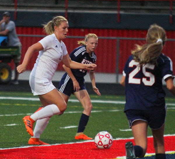 William D. Leiws The Vindicator  Canfield's Chloe Kalina(22) moves the ball during 9-12-18 action at Fitch.