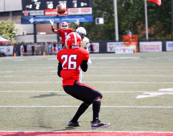 Youngstown's Natavious Payne prepares to catch the ball for a touchdown during the first half of their game against Valparaiso on Saturday at Stambaugh Stadium. EMILY MATTHEWS | THE VINDICATOR