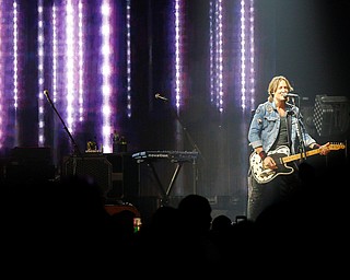 Keith Urban performs at Covelli Centre on Wednesday night. EMILY MATTHEWS | THE VINDICATOR