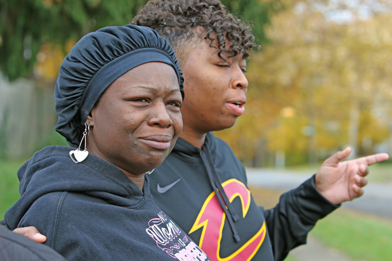  ROBERT K.YOSAY  | THE VINDICATOR..Elizabeth Green  Mother r of the 19 year old.. talks about her granddaughter 3 month old that was shot and killed in a hail of gunfire..after a triple homicide at Gibson St and Pasadena Ave on the city's southside Wed Night officers detained a car and arrested the driver on charges of drug paraphernalia and a gun..