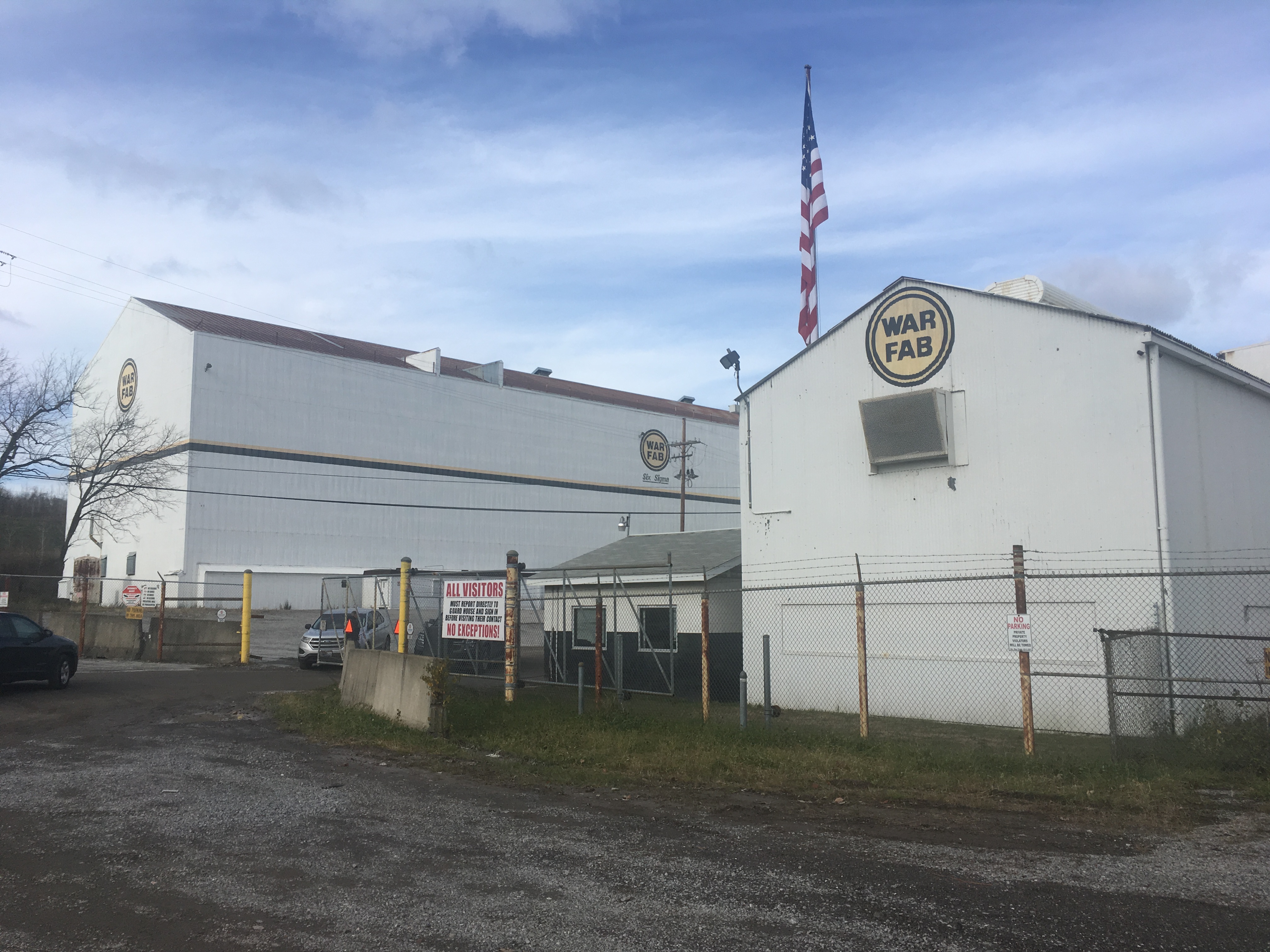 Agents with the Federal Bureau of Investigation and the Internal Revenue Service are on site at Warren Fabricating Corp. in Hubbard, an FBI spokeswoman confirmed. The IRS is the lead investigator on the case, the FBI said.