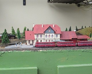 Neighbors | Jessica Harker.Members of the Riverside Railway Club had a number of trains on display at the Boardman library Dec. 14 and 15.