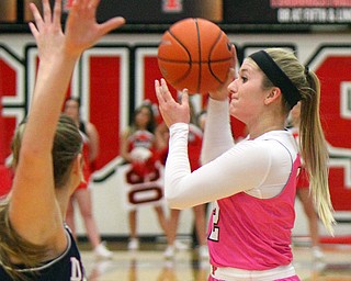 William D. Lewis The Vindicator YSU'sAlison Smolinski(2) during 2-2-19 action at YSU.