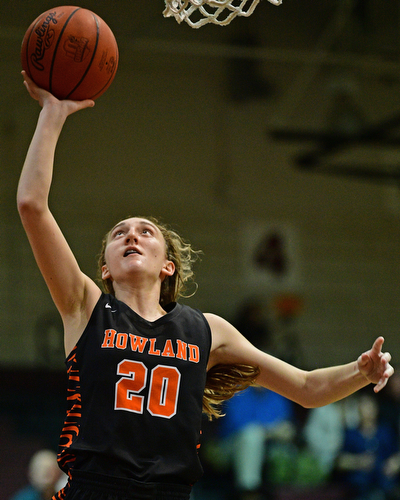BOARDMAN, OHIO - FEBRUARY 4, 2019: Howland's Alex Ochman goes to the basket during the second half of their game, Monday night at Boardman High School. DAVID DERMER | THE VINDICATOR