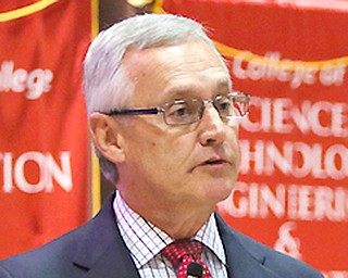 Jim Tressel, president of Youngstown State University, heaped praise on the university’s athletic programs Monday at the Curbstone Coaches meeting in North Lima.
