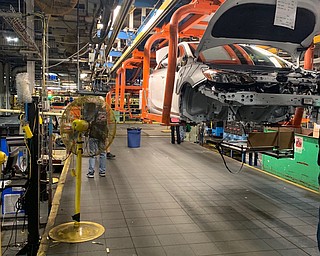 A source within the GM Lordstown plant said this is the last Cruze making its way down toward the end of the line.