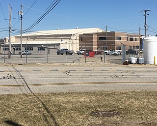 A man was struck in the face by an aircraft propeller in a hangar at the Youngstown Warren Regional Airport at 10:50 a.m. today and suffered a serious injury. A second man suffered an arm injury. A supervisor at Trumbull County 911 said the mishap occurred at the Pittsburgh Institute of Aeronautics. 