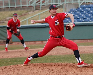 YSU's Dalton Earich pitches the ball during their game against UIC on Sunday afternoon. YSU lost 8-3.