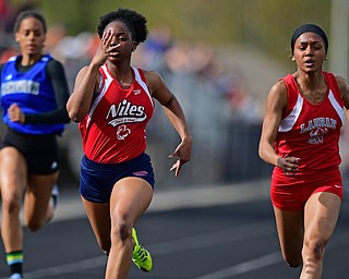 CORTLAND, OHIO - MAY 2, 2019: Niles' Chante Clinkscale, left, and LaBrae's Dynasty Ervin compete during the girls 100 meter dash, Thursday afternoon during the Trumbull County Track Meet at Lakeview High School. DAVID DERMER | THE VINDICATOR